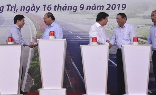 Thủ tướng: Tham nhũng, rút ruột công trình là có tội với nhân dân